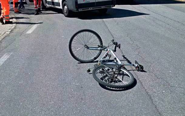 Cercasi pirata della strada che ha investito un pensionato in bicicletta