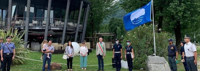 Su Cannobio torna a sventolare bandiera blu