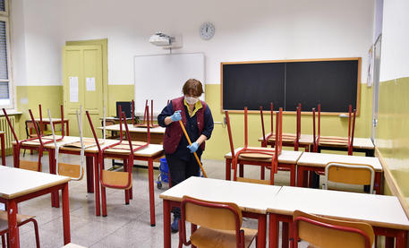 Scuole, lavoro, spostamenti, sport e cultura: che cosa è vietato nella “zona rossa”