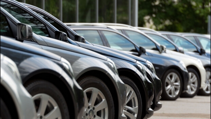 Dall'analisi delle auto a noleggio la conferma: col lockdown traffico crollato