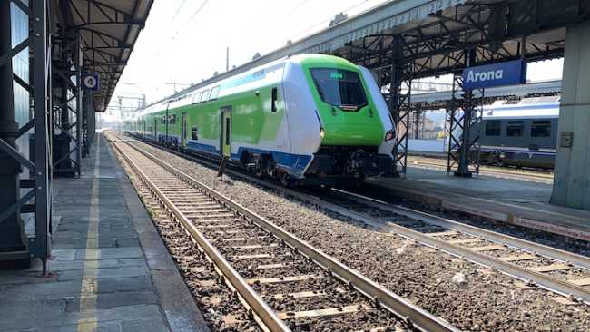 Lavori tra Stresa e Arona, niente treni dalle 10 alle 15: bus sostitutivi e disagi
