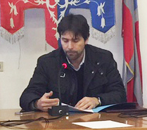 Villa: numero comunale del sindaco sulla pubblicità di una sua azienda. Minoranza contro Bartolucci