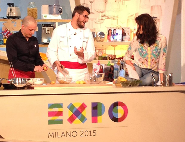 Max Blardone in diretta su Rai Due cucina gli gnocchi all'ossolana