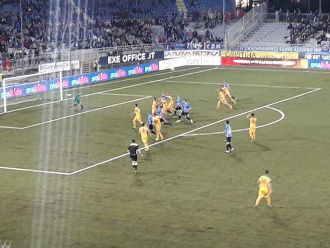 Vola il Novara: vittoria a Brescia