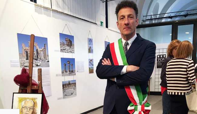 Querelle tra Sgarbi e l'insegnante di Arona, Gusmeroli si offre come pacificatore e si dissocia dai toni