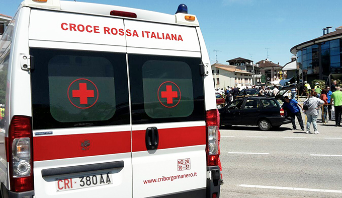 Tamponamento sulla statale 33; ferita settantasettenne di Taino