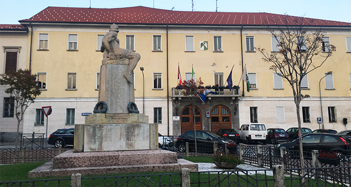 "Sguardi su Arona": passeggiata per conoscere i personaggi delle vie del centro