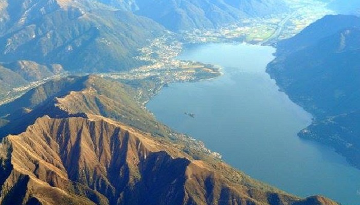 Torna l'estate, tornano le navette Torino-Lago Maggiore
