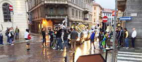 Cori, bandiere e carosello d'auto a Domo per lo scudetto juventino