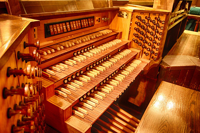 A Montecrestese concerto d'organo del maestro Livio Vanoni