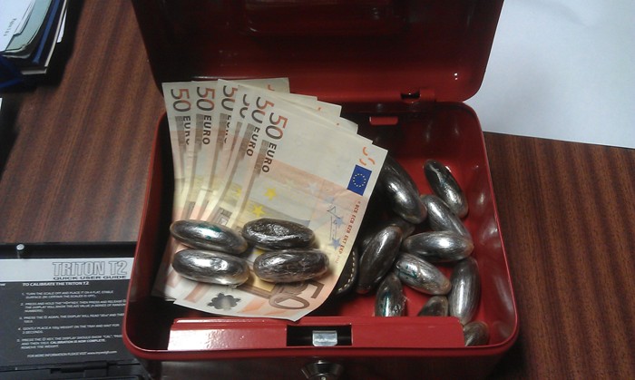 Spacciava sul lungolago di Arona: denunciato