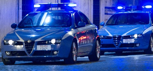 Sfugge all’alt della polizia e si fa inseguire sulla statale 34