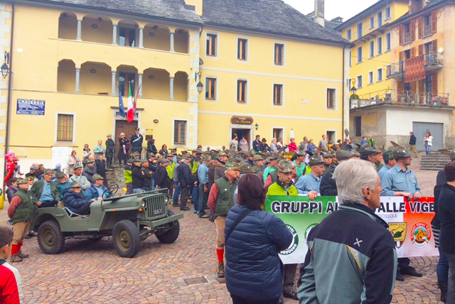 A Craveggia il 4º Raduno dei Gruppi Alpini della Valle Vigezzo. La sede dedicata a Luigi Rossetti. Video e fotogallery