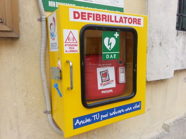 Defibrillatore obbligatorio per legge in tutti gli sport e a scuola