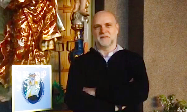Un quadro in feltro donato alla Chiesa del Cristo Risorto per il Giubileo. Videointervista