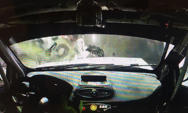 Ecco l' eccezionale camera- car dell'incidente a Caffoni- Minazzi al Rally 2 Laghi. Guarda il video