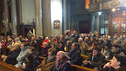 Collegiata gremita per il concerto di Natale della Gmo. Video