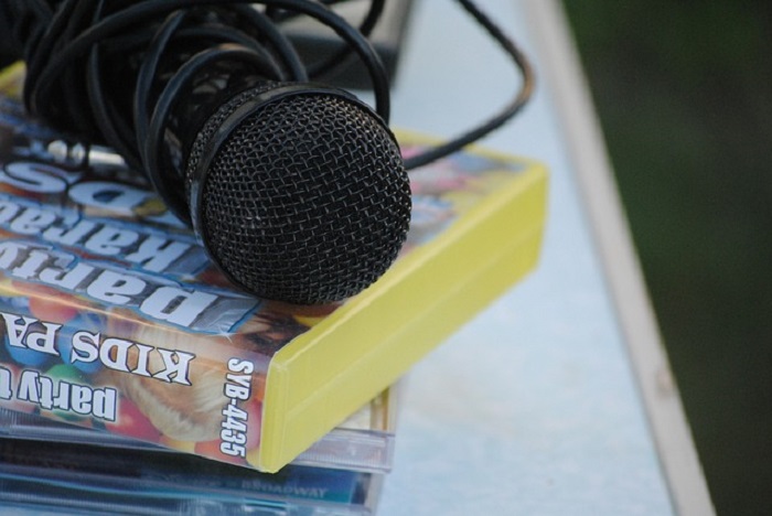 “Karaoke” presso il centro richiedenti asilo a Madonna del Sasso sabato 10 dicembre