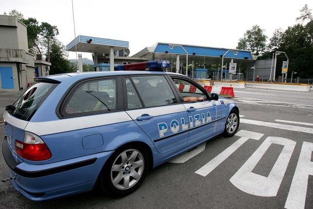 Inversione a “u” in autostrada: verbanese perde la patente