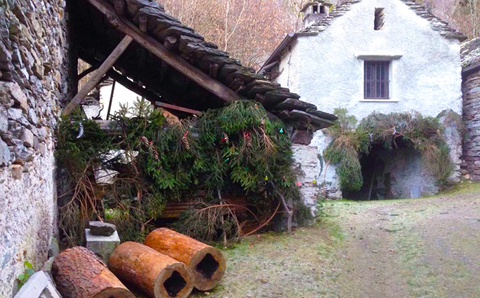 Nel Borgo di Trontano la magia del Presepe vivente. Sabato antichi mestieri, cori e degustazioni