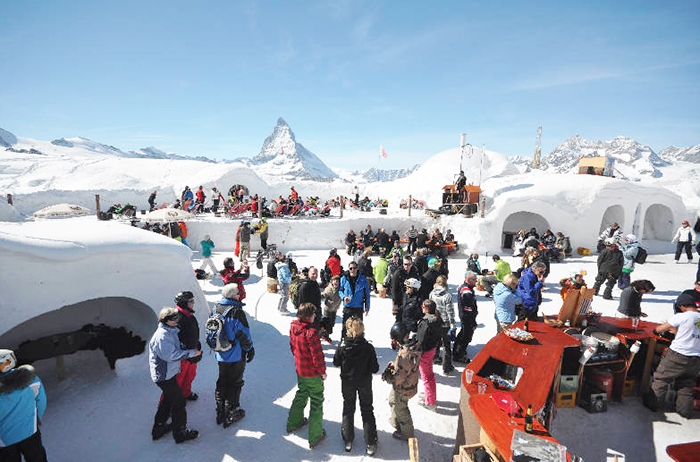 A Zermatt l'igloo più grande del mondo, entra nel Guiness