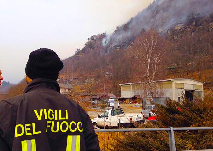 Emergenza incendio: a Malesco la montagna ha ripreso a bruciare