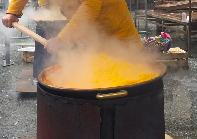 Martedì grasso: al Badulerio Carnevale con polenta, salamini e frittelle e la festa per bambini