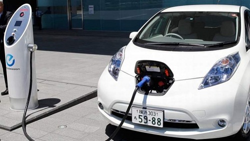 La svolta “green” di Verbania: colonnine per le auto elettriche in piazzale Flaim
