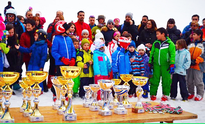 Le piste della Baitina si tingono di blu: in gara gli allievi dello Sci Club Cannobio