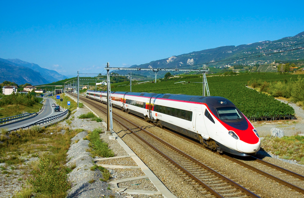 Gottardo: sono le ferrovie italiane a “bacchettare” le Svizzere per disservizi e ritardi. Le critiche ai treni della SBB, gli stessi del Sempione