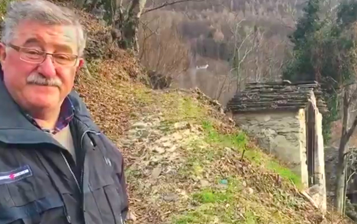I volontari ripristinano il vecchio sentiero che collega Domo a Trontano. Video e fotogallery