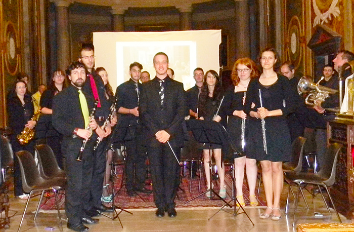 Corale S. Cecilia e Coro Filarmonico in concerto in Collegiata a Domo con “I Fiori all’Occhieppo”