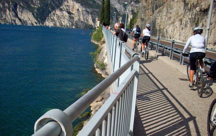 La pista ciclopedonale del Lago Maggiore occidentale muove i primi passi