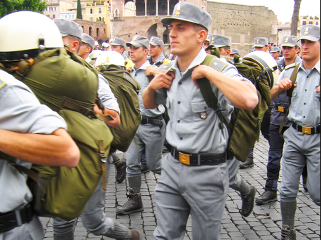 Festa del 242° della Guardia di Finanza. Il bilancio del 2016: “Tuteliamo gli onesti”