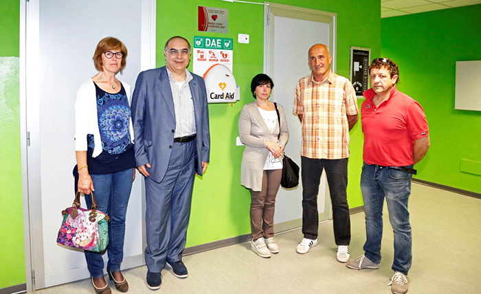 Una targa in ricordo di Davide Battro e Manuel Tarovo al Marconi Galletti. Le famiglie donano un defibrillatore. Fotogallery