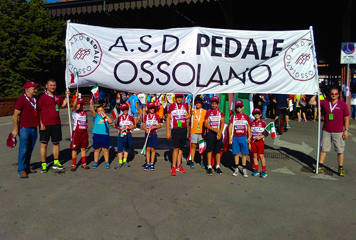 I giovanissimi del Pedale Ossolano Idroweld al meeting di Alba