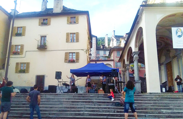Inizia il conto alla rovescia per “Pirates of Rock”, a Craveggia aperitivo musicale di presentazione. Fotogallery