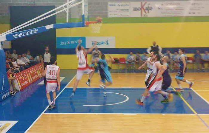 E' gara 5! Poli Opposti Cipir batte Alba 55-54. Ora la finalissima