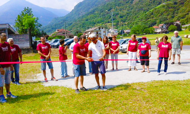 Villa: il comitato quartiere Nord inaugura l'area pic-nic al Villaggio Sisma. Fotogallery