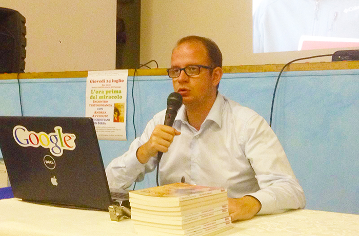 Il giornalista Avveduto, inviato in oriente, a Beura ha raccontato l'Isis: “Possibile sconfiggerlo”. Video