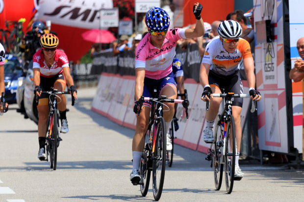 A Verbania vince De Jong ma il Giro Rosa parla americano