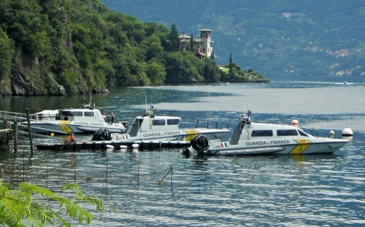 Sul Verbano vigila anche la Finanza: 15 persone in salvo in due settimane