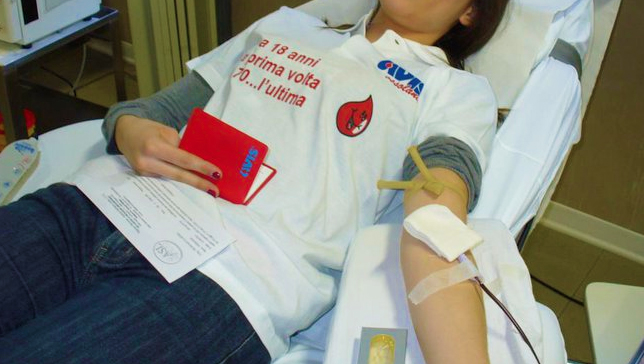 Dall'Avis una nuova poltrona per la donazione del sangue in dono al San Biagio