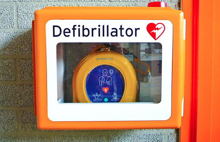 Domo: un defibrillatore in ogni palestra e sede scolastica domese. Ne arrivano 13