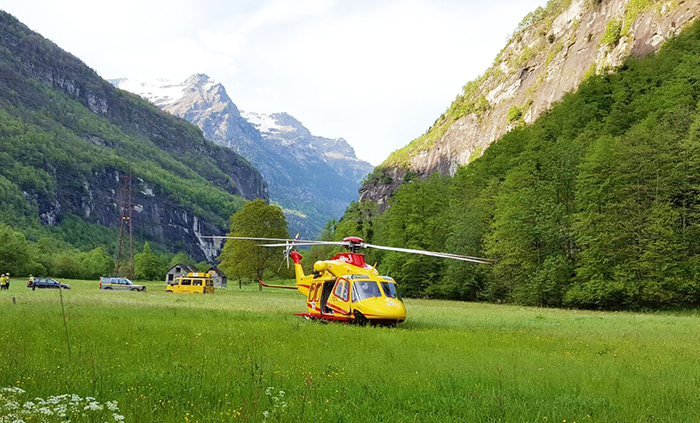 Climber francese precipita a Cadarese, dove l'elicottero del 118 non riesce a intervenire. Recuperato da terra