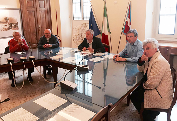 Giugno domese, lo street food protagonista in piazza Stazione. Ecco il programma