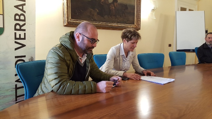 Piscina, il nuovo gestore riassume un dipendente. Da definire il futuro degli agonisti