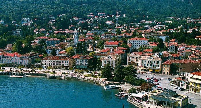#ciaoBaveno, le info turistiche viaggiano su whatsapp