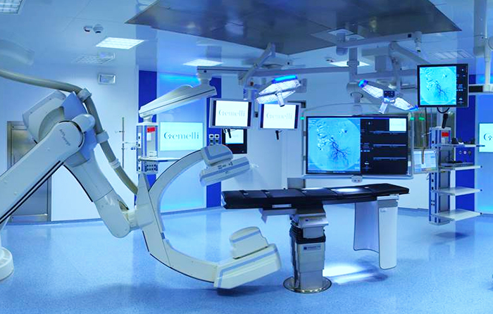 Una raccolta di fondi per l'acquisto di una Tac intraoperatoria per l'ospedale di Novara, utile anche per il Vco