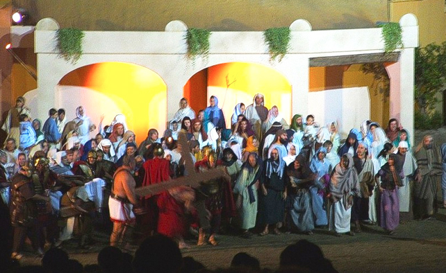 A Vogogna la Via Crucis, la Sacra rappresentazione della Passione di Gesù